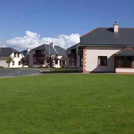 Gold Coast Holiday Homes & Suites *