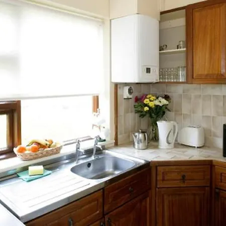 Gold Coast Holiday Homes & Suites *